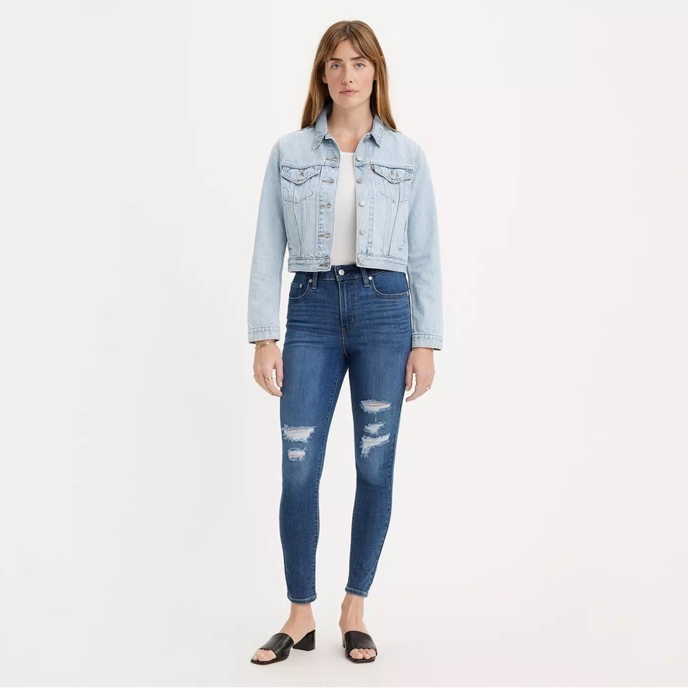 NWT Levi’s 721 High-Rise Skinny Jeans Size 6 Medium (28x30) Dark Wash Distressed